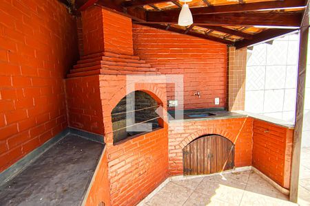 Casa à venda com 300m², 3 quartos e 4 vagaschurrasqueira