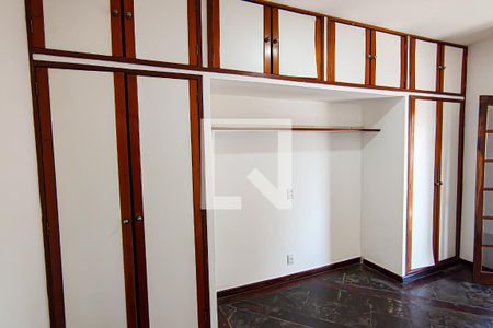 Casa à venda com 300m², 3 quartos e 4 vagasquarto 2 suite