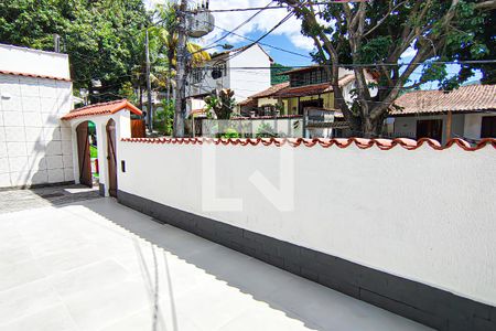 Casa à venda com 300m², 3 quartos e 4 vagasfrente da casa