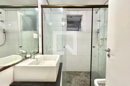 Apartamento à venda com 83m², 4 quartos e 2 vagasBanheiro da Suíte
