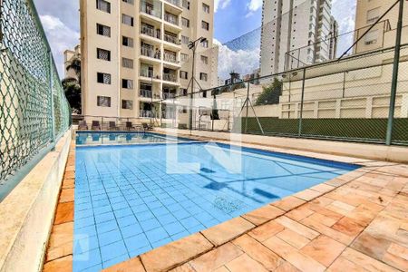 Apartamento à venda com 83m², 4 quartos e 2 vagasÁrea comum - Piscina