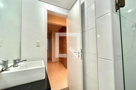 Apartamento à venda com 83m², 4 quartos e 2 vagasBanheiro Social