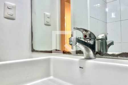 Apartamento à venda com 83m², 4 quartos e 2 vagasBanheiro da Suíte