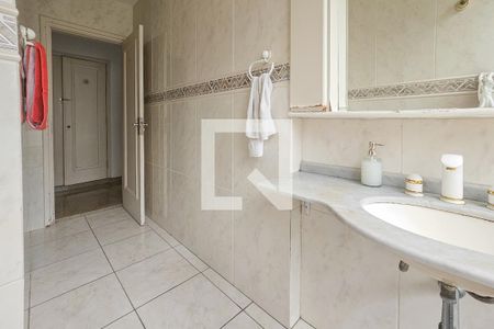 Apartamento para alugar com 190m², 3 quartos e 2 vagasBanheiro