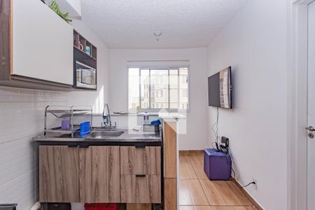Sala e Cozinha de apartamento à venda com 1 quarto, 24m² em Jardim Santa Emilia, São Paulo