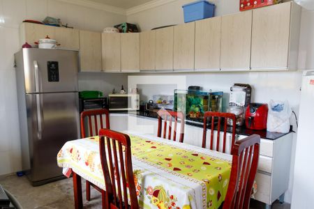 Casa à venda com 190m², 3 quartos e 2 vagasCozinha