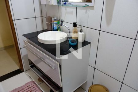 Casa à venda com 190m², 3 quartos e 2 vagasBanheiro