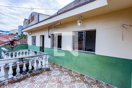 Casa à venda com 100m², 3 quartos e 2 vagasQuintal