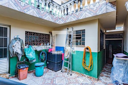 Casa à venda com 100m², 3 quartos e 2 vagasQuintal e edícula