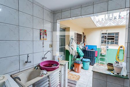 Casa à venda com 100m², 3 quartos e 2 vagasÁrea de Serviço