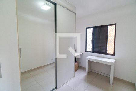 Quarto 2 de apartamento para alugar com 2 quartos, 55m² em Vila Mascote, São Paulo