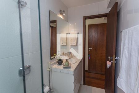 Apartamento à venda com 81m², 3 quartos e 1 vagaBanheiro Social