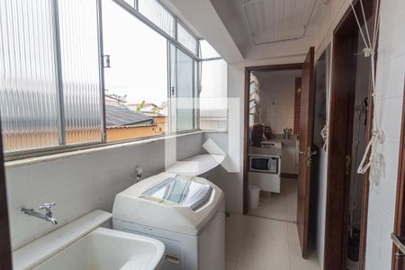 Apartamento à venda com 81m², 3 quartos e 1 vagaÁrea de Serviço