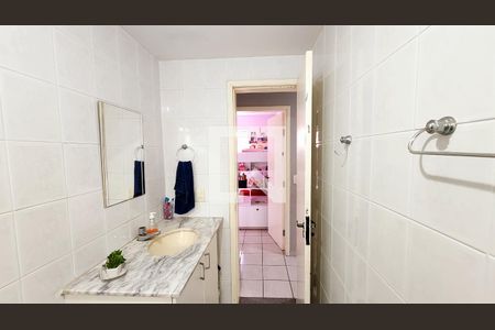Apartamento à venda com 87m², 3 quartos e 1 vaga Apartamento à venda com 87m², 3 quartos e 1 vagaBanheiro