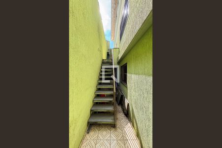 Casa à venda com 250m², 3 quartos e 2 vagas Casa à venda com 250m², 3 quartos e 2 vagasQuintal
