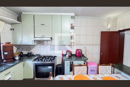Casa à venda com 250m², 3 quartos e 2 vagas Casa à venda com 250m², 3 quartos e 2 vagasCozinha