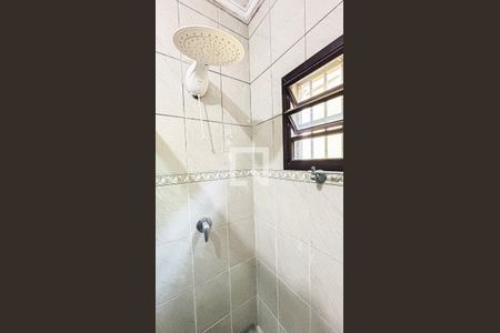 Casa à venda com 250m², 3 quartos e 2 vagas Casa à venda com 250m², 3 quartos e 2 vagasBanheiro