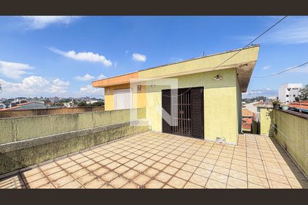Casa à venda com 250m², 3 quartos e 2 vagas Casa à venda com 250m², 3 quartos e 2 vagasSuite 1Varanda