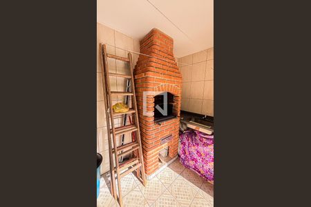 Casa à venda com 250m², 3 quartos e 2 vagas Casa à venda com 250m², 3 quartos e 2 vagasÁrea de Serviço - Quintal