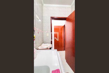 Casa à venda com 250m², 3 quartos e 2 vagas Casa à venda com 250m², 3 quartos e 2 vagasBanheiro da Suíte 1