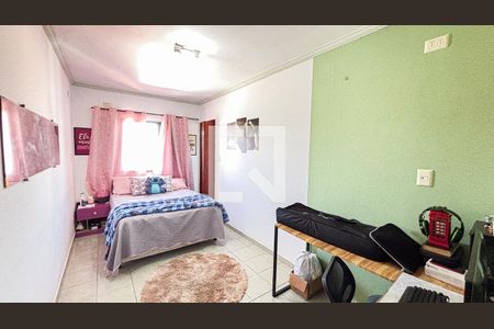 Casa à venda com 250m², 3 quartos e 2 vagas Casa à venda com 250m², 3 quartos e 2 vagasSuite 2