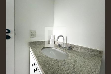 Apartamento para alugar com 29m², 1 quarto e sem vagaBanheiro da Suíte