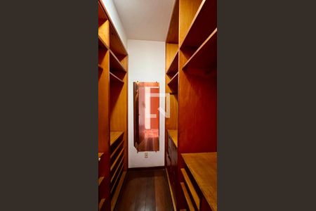 Apartamento à venda com 95m², 3 quartos e 2 vagasCloset