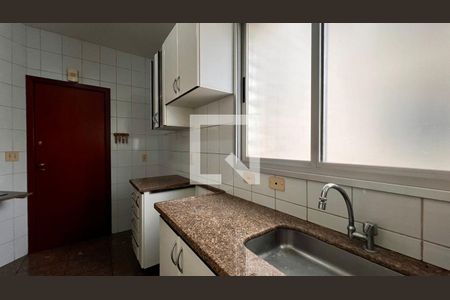 Apartamento à venda com 95m², 3 quartos e 2 vagasCozinha