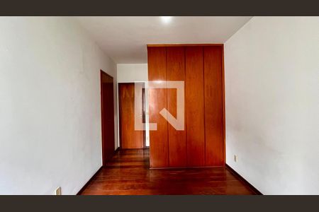 Apartamento à venda com 95m², 3 quartos e 2 vagasQuarto 1