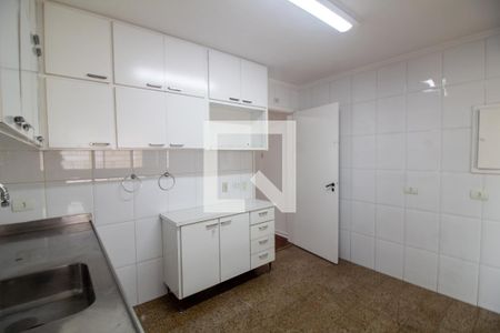 Apartamento para alugar com 145m², 4 quartos e 2 vagas Apartamento para alugar com 145m², 4 quartos e 2 vagasCozinha