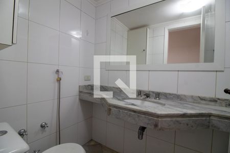 Apartamento para alugar com 145m², 4 quartos e 2 vagas Apartamento para alugar com 145m², 4 quartos e 2 vagasBanheiro