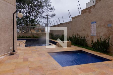 Apartamento à venda com 37m², 2 quartos e sem vagaÁrea comum - Piscina