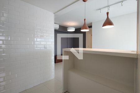 Apartamento para alugar com 95m², 3 quartos e 2 vagas Apartamento para alugar com 95m², 3 quartos e 2 vagasCozinha - Armários