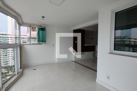 Apartamento para alugar com 95m², 3 quartos e 2 vagas Apartamento para alugar com 95m², 3 quartos e 2 vagasVaranda