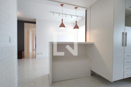 Apartamento para alugar com 95m², 3 quartos e 2 vagas Apartamento para alugar com 95m², 3 quartos e 2 vagasCozinha - Armários