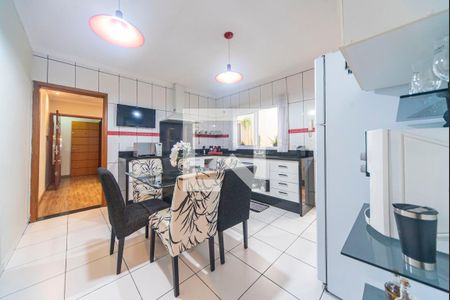 Apartamento à venda com 90m², 3 quartos e 2 vagasCozinha