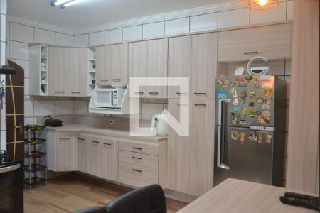 Casa à venda com 215m², 4 quartos e 2 vagasCozinha