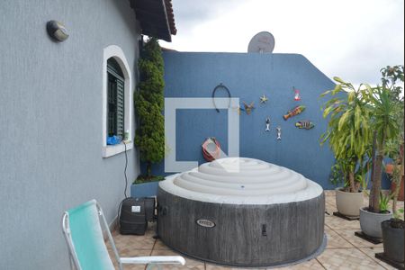 Casa à venda com 215m², 4 quartos e 2 vagasSacada