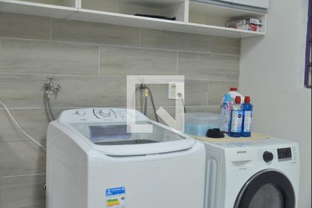 Casa à venda com 215m², 4 quartos e 2 vagasÁrea de Serviço