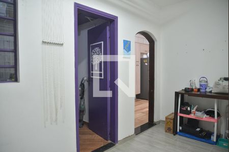 Casa à venda com 215m², 4 quartos e 2 vagasQuarto de Serviço