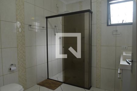 Casa à venda com 215m², 4 quartos e 2 vagasBanheiro da Suíte