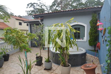 Casa à venda com 215m², 4 quartos e 2 vagasSacada