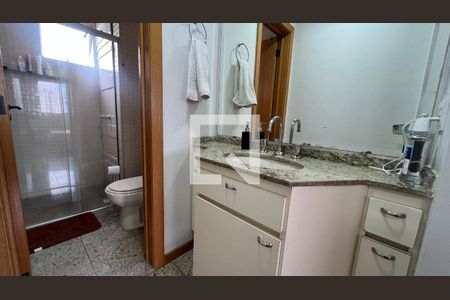 Apartamento à venda com 140m², 4 quartos e 2 vagasbanheiro 1
