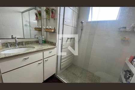 Apartamento à venda com 140m², 4 quartos e 2 vagasbanheiro 2