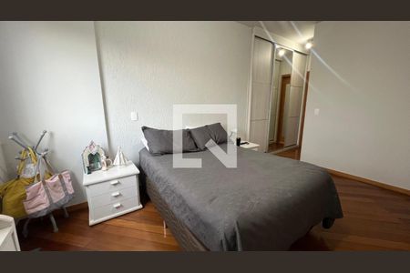 Apartamento à venda com 140m², 4 quartos e 2 vagasquarto 3