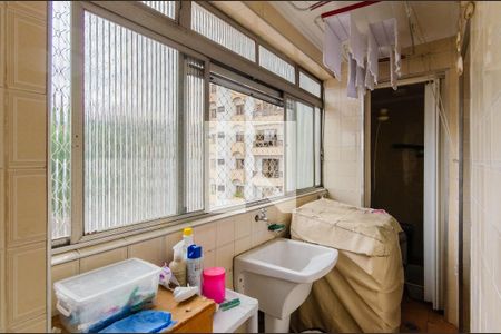 Apartamento à venda com 97m², 2 quartos e 1 vagaÁrea de Serviço