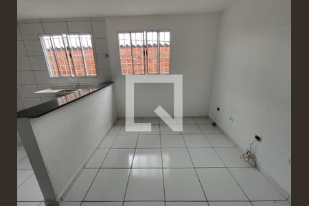 Casa de condomínio para alugar com 40m², 1 quarto e sem vaga Casa de condomínio para alugar com 40m², 1 quarto e sem vagaSala