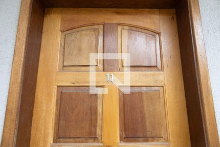 Apartamento para alugar com 38m², 2 quartos e sem vagaPorta do apartamento