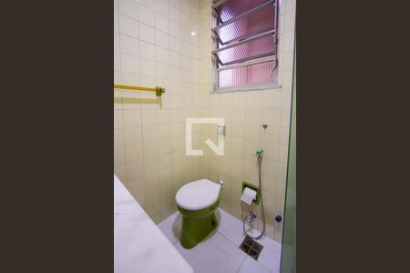 Banheiro Social de apartamento para alugar com 2 quartos, 70m² em São Domingos, Niterói
