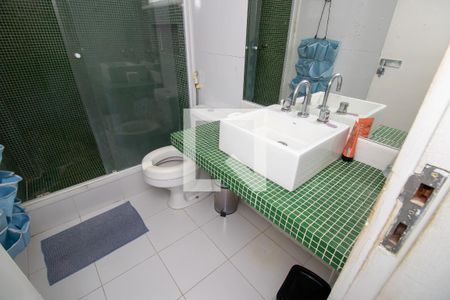 Casa de condomínio à venda com 500m², 4 quartos e 3 vagas Casa de condomínio à venda com 500m², 4 quartos e 3 vagasBanheiro quarto 3